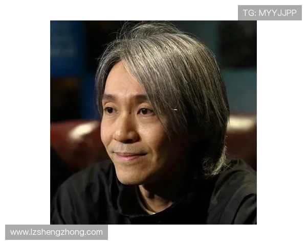 周星驰助力足球梦想 电影与球场交织成传奇故事